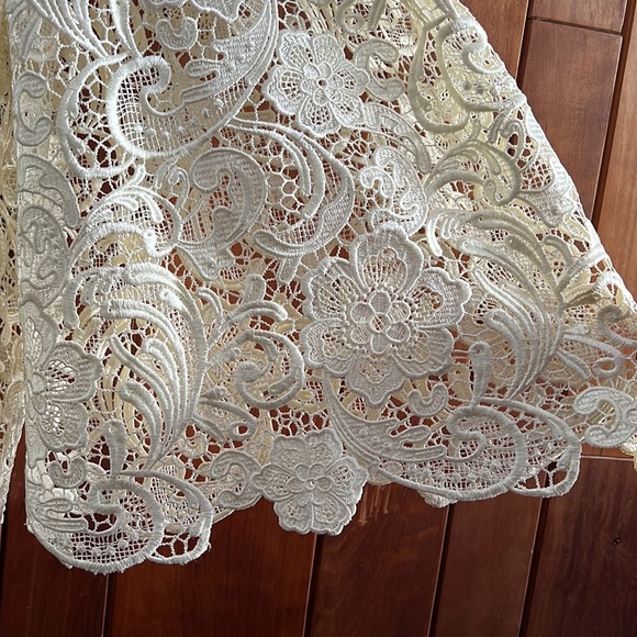 Dress The Population Marion Lace Jumpsuit/Romper Like New!! Fits Size 12 C/D Cup - Picture 9 of 13